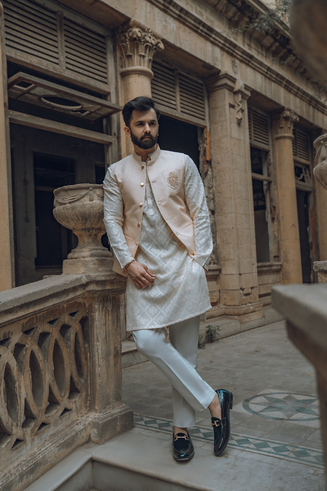 SOFT CREAM WAISTCOAT