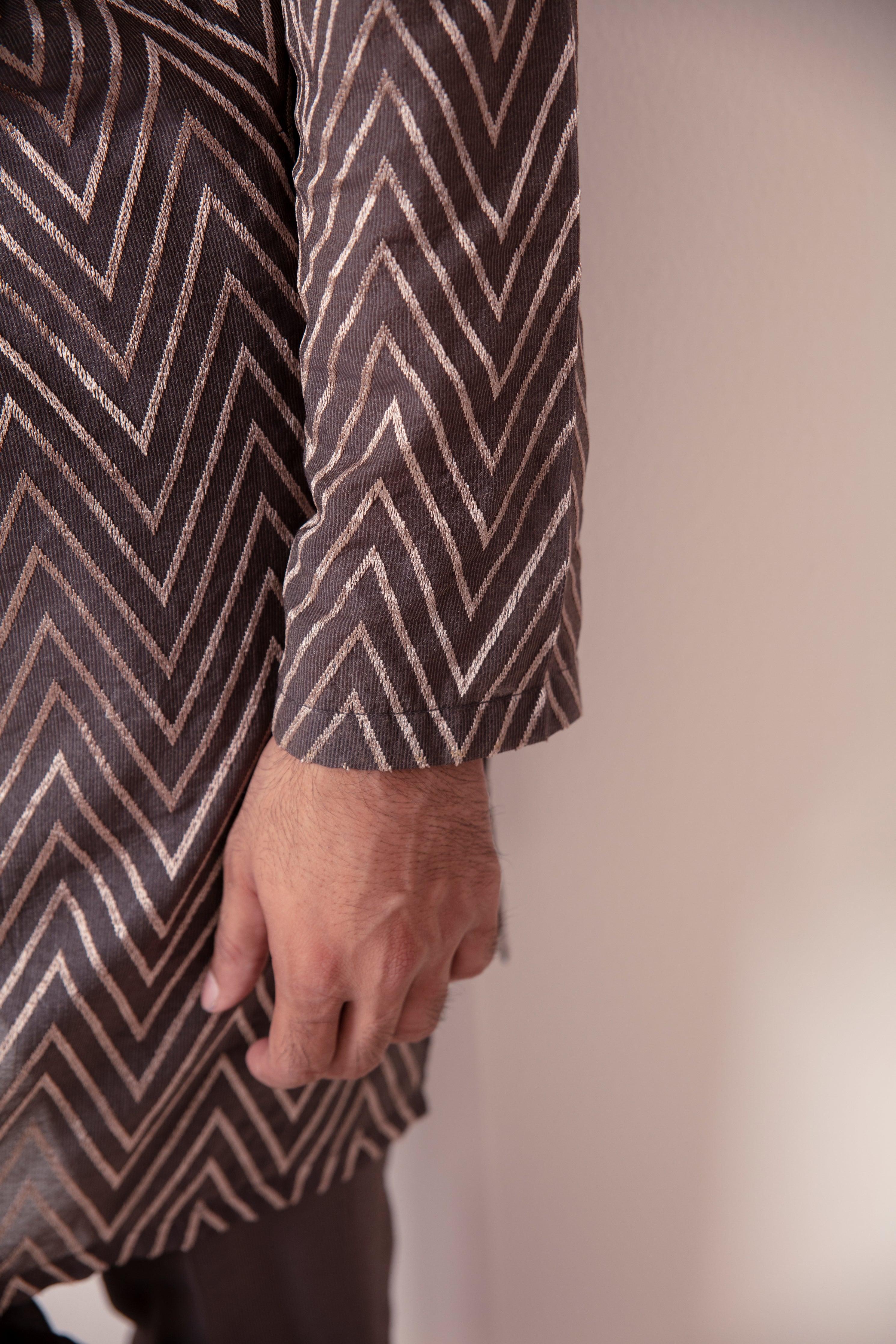 GREY EMBROIDERED KURTA PAJAMA