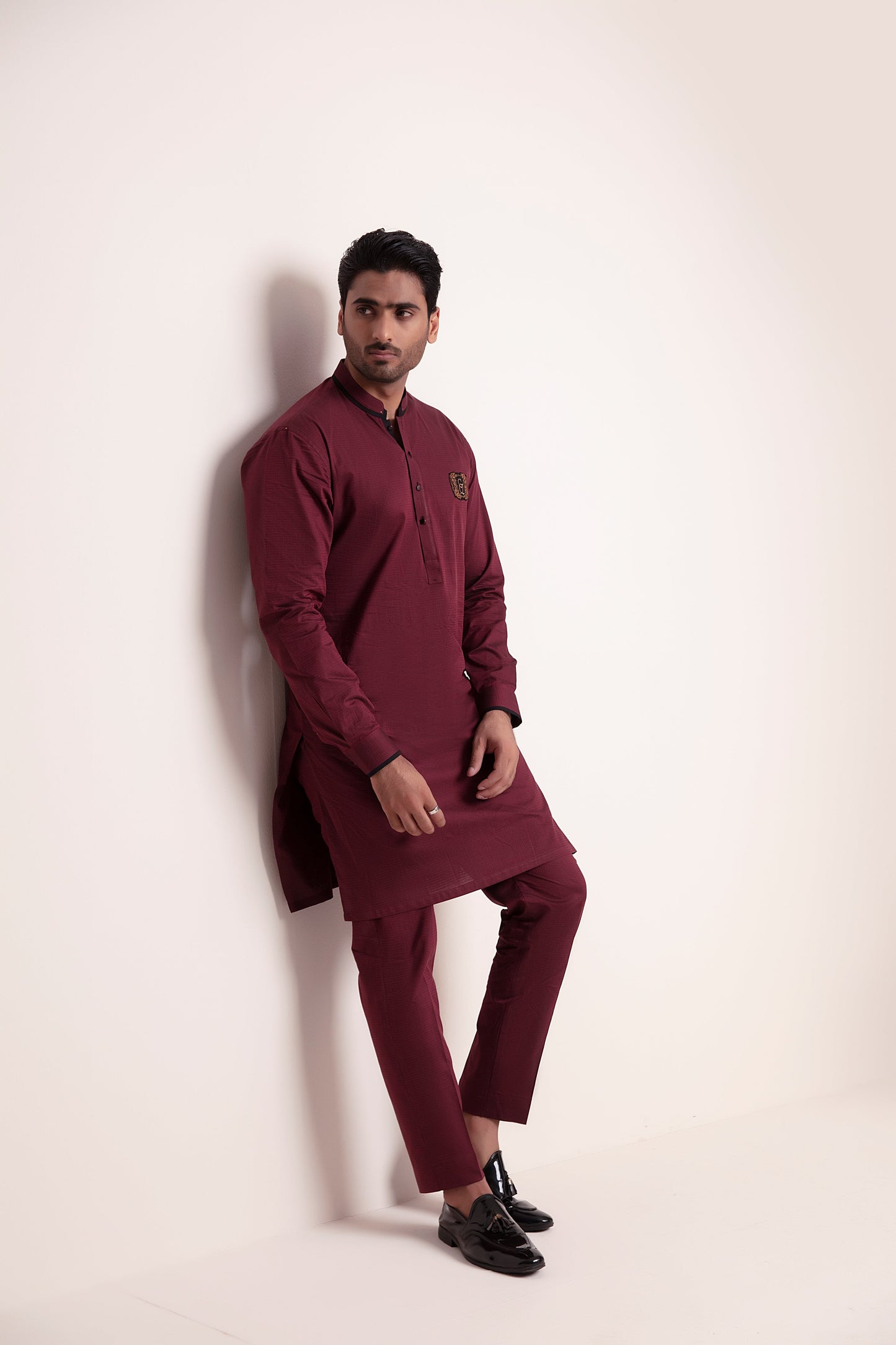 MAROON JACQUARD KURTA PAJAMA