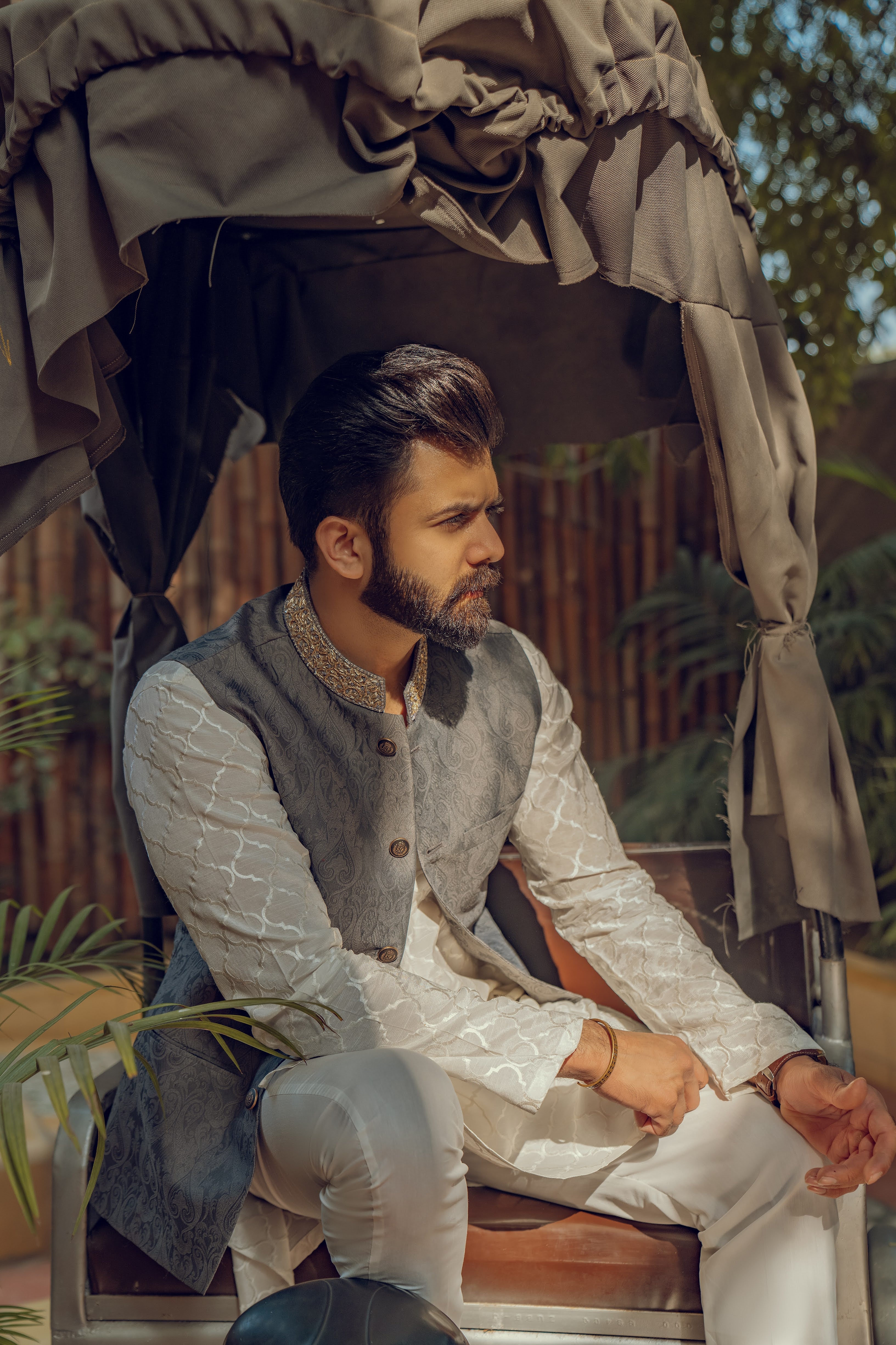 GREY EMBROIDERED WAISTCOAT