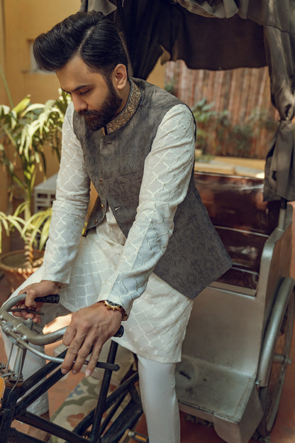 GREY EMBROIDERED WAISTCOAT