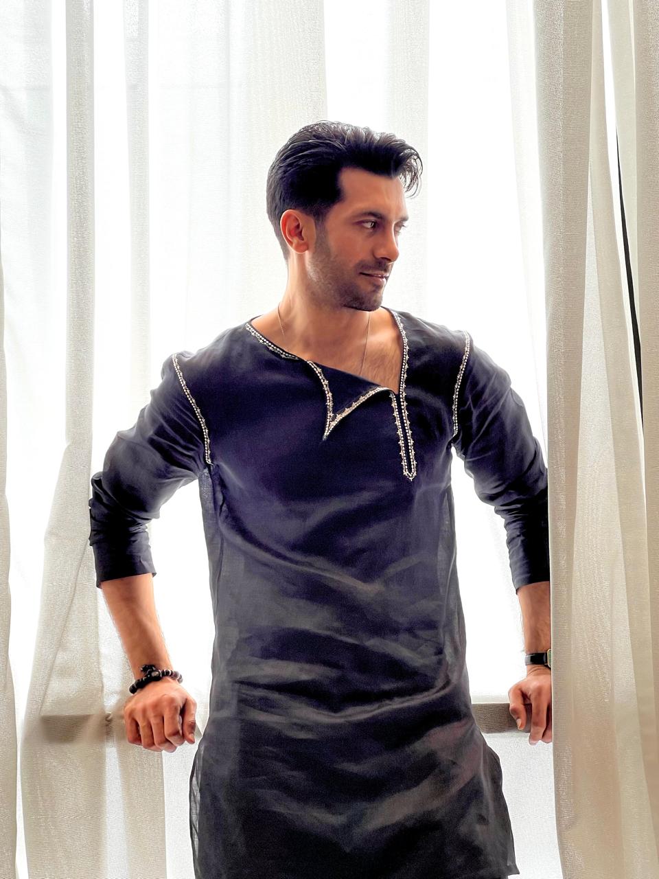 Black embroided kurta with trouser